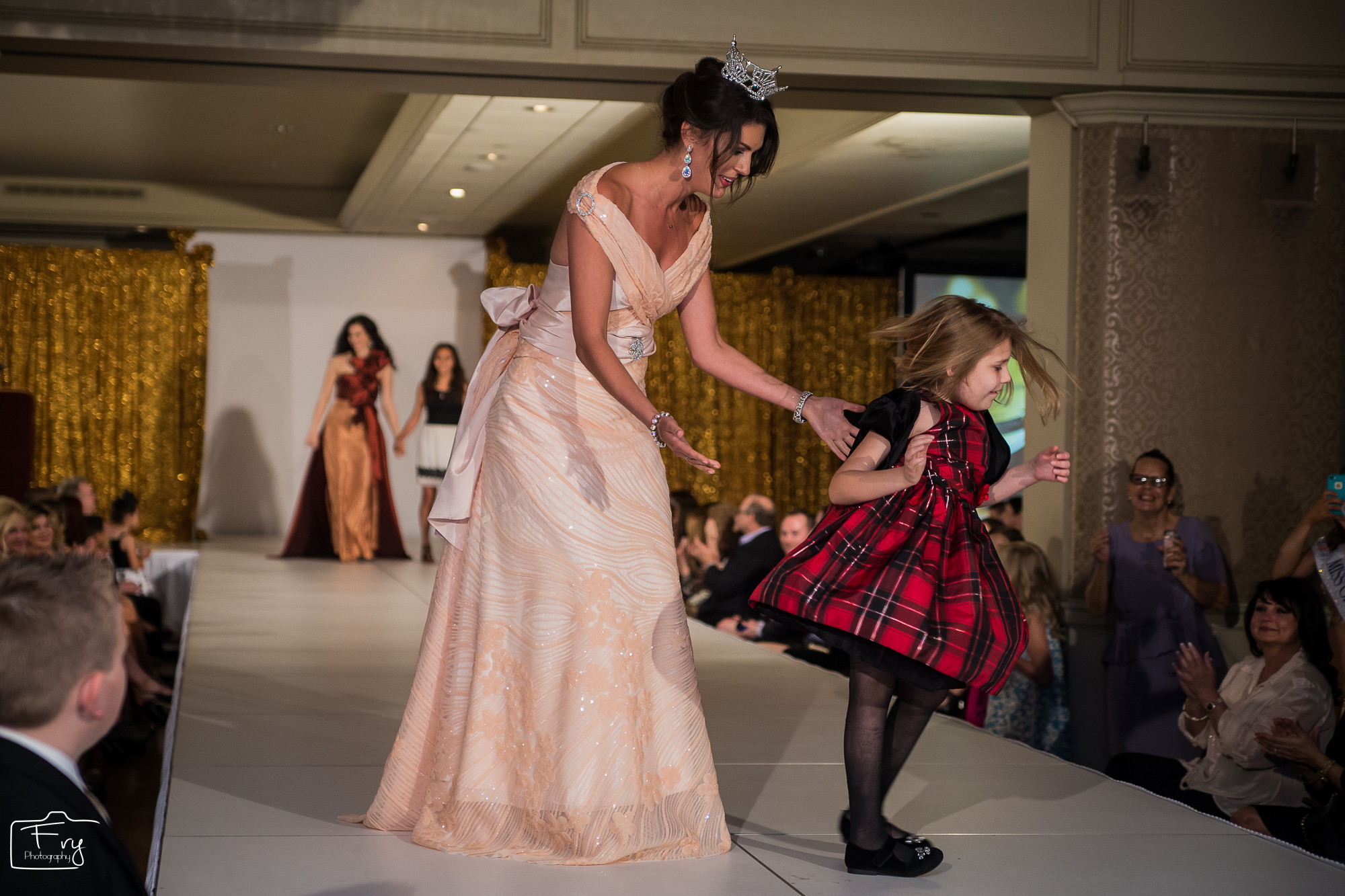 2015 Children's Miracle Network Linen Fashion Show 